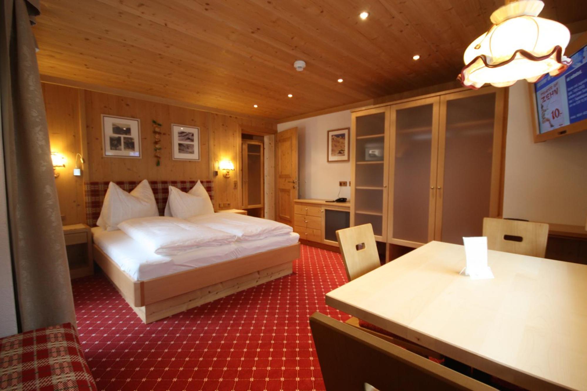 Talheimer Grias Di & Hoamat Since 1958 Inklusive Therme Tauern Spa & Jokercard Зальбах-Хинтерглемм Номер фото